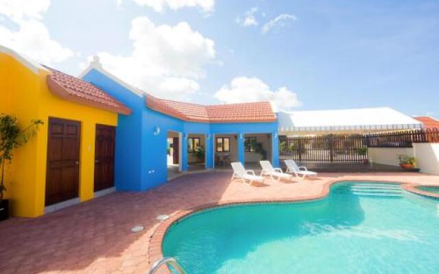 Cunucu Villa with Private Jacuzzi