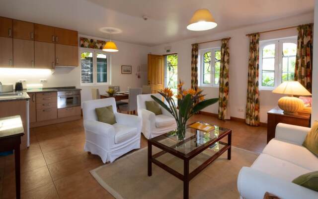 Casa das Vinhas by OurMadeira