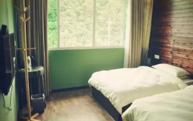 Qiandaohu Qinglu Inn