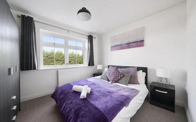 Spacious Canterbury Townhouse