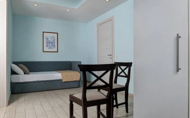 Sea Breeze Residence