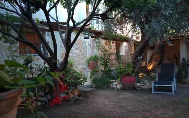 Bel appartement avec jardin privatif