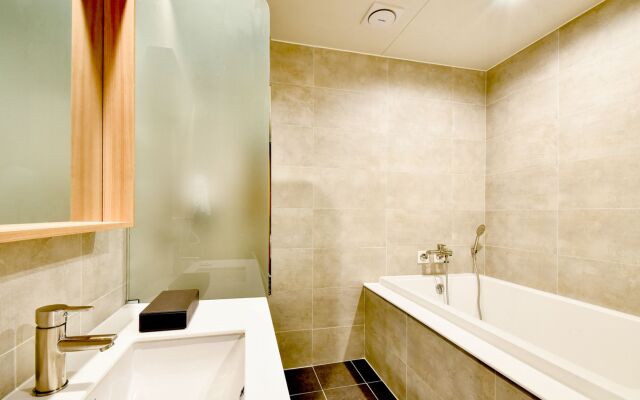 BLANC Business Hotel