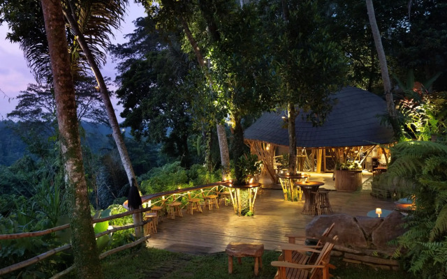 Bambu Indah Resort