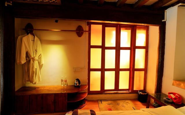 Wait For My Lover In The Night Inn