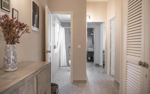 Lefko’s house- Contemporary, fully renovated house