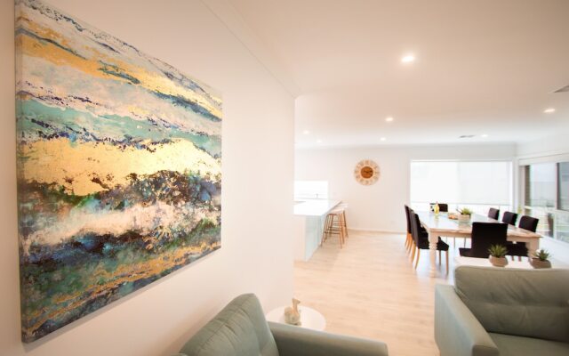 ‘Serenity’ and sweeping Murray River views