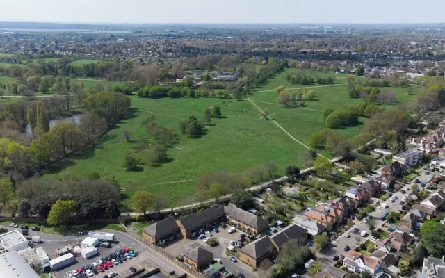 Teddington Lodge