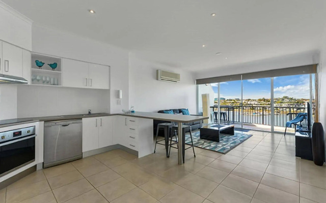 Goldsborough Place Apartments