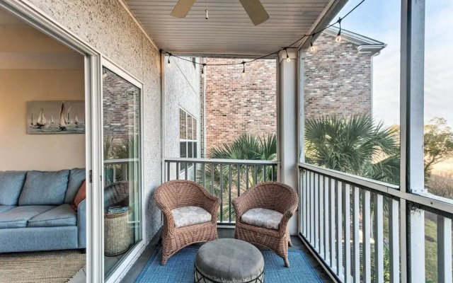 Breezy Darien Condo w/ Tranquil Marsh Views!