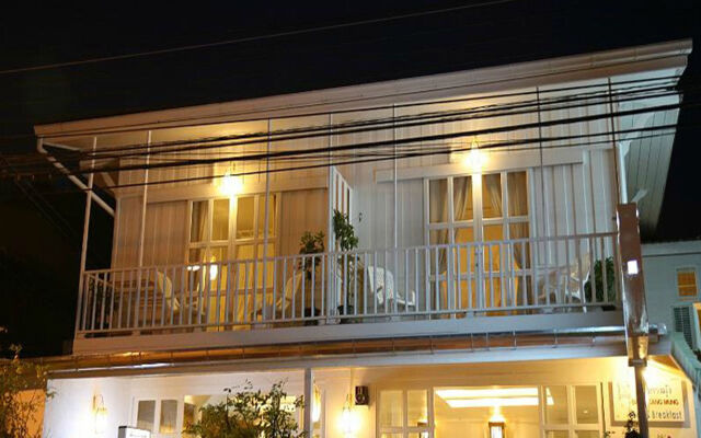 Baan Kang Mung Bed & Breakfast