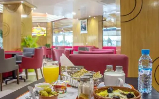 Hotel Hadaik Ain Asserdoune