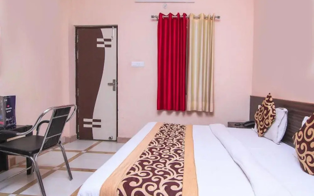 OYO 8243 Climat Inn