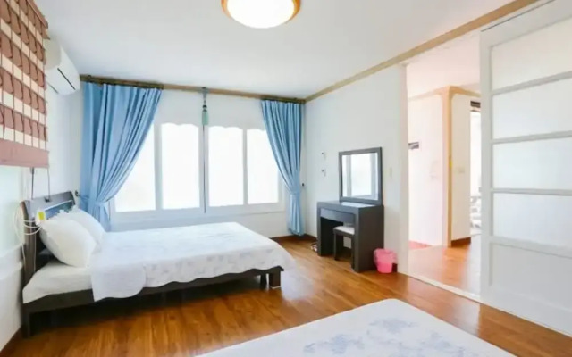 Seogwipo Bangulpungdengi Pension