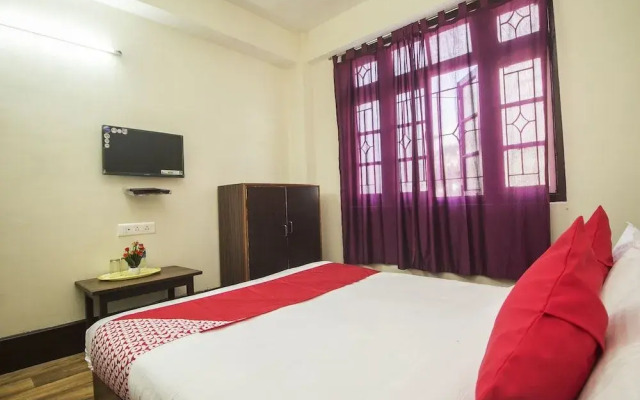 OYO 17039 Hotel Omkar