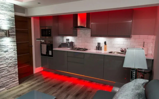 Aphrodite Suites Huddersfield