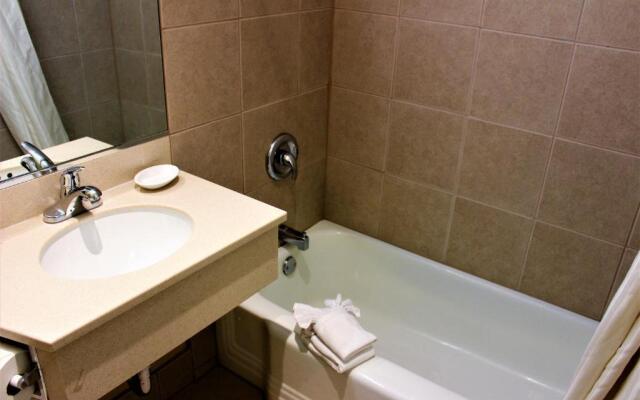 Roy Inn & Suites – Sacramento Midtown