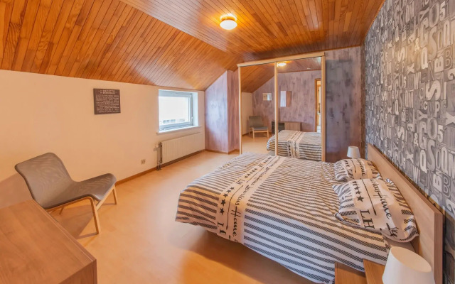 Sweet Home in Chiny With Garden