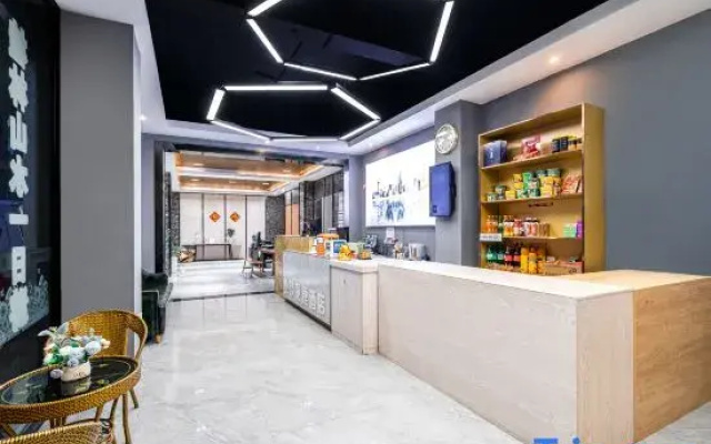 Yebang Convenience Hotel (Guilin North Railway Station)
