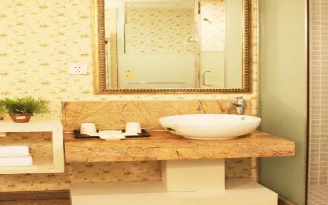 Dalian Jincheng Express Hotel