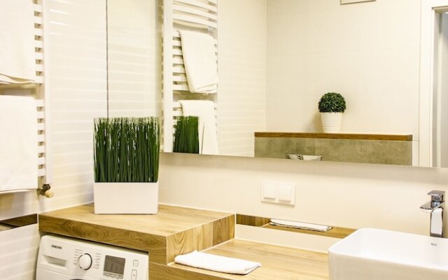 Mokotów Premium Apartment with Terrace