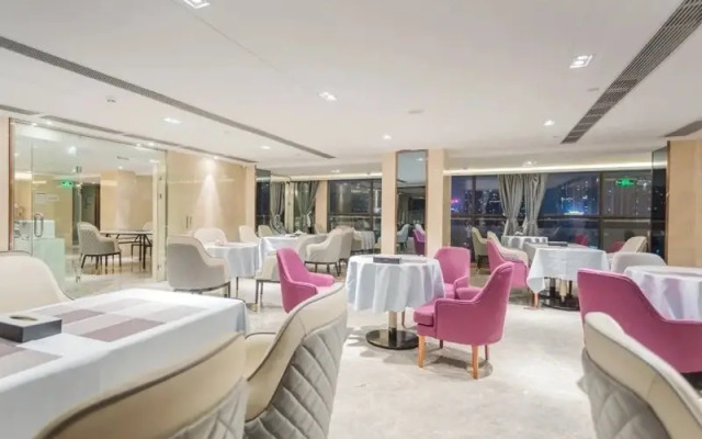 Lavande Hotel (Guangzhou Panyu Hanxi Changlong Dashi Subway Station Store)
