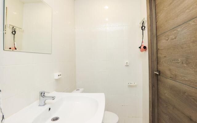 MOKO Apartments (МОКО Апартментс) на улице 2-я Рощинская 11