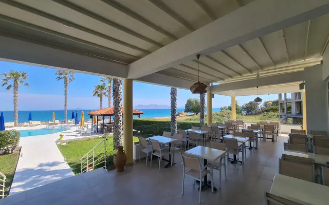 Irina Beach Hotel
