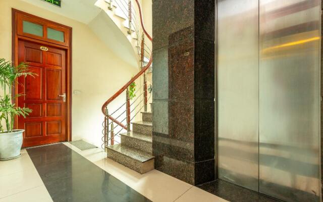OYO 887 Star Hotel