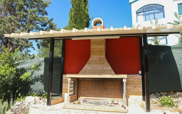 Corfu Seaside Cottage - Private Garden Retreat