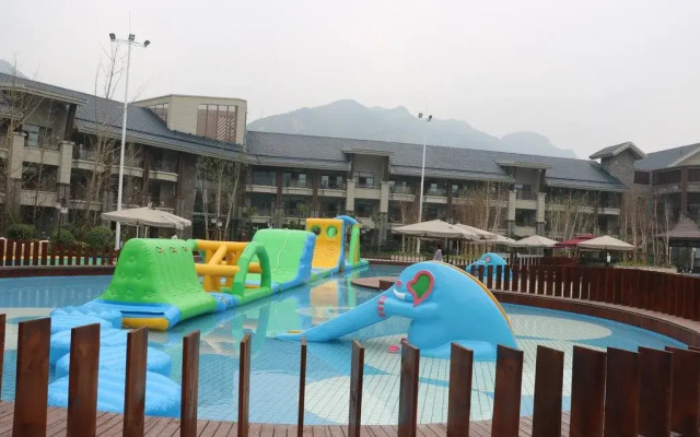 Arcadia International Resort Hotel