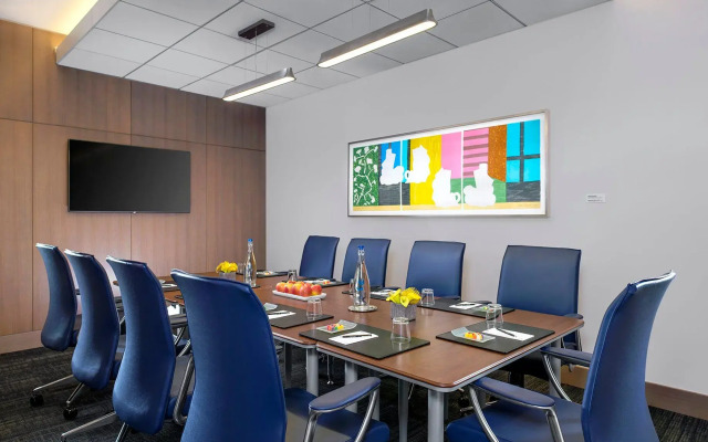 The Art Hotel Denver, Curio Collection by Hilton