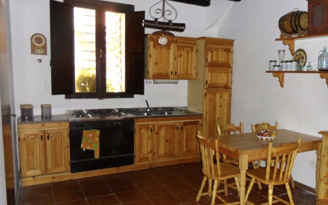 Villa Bonaccorso Casale-splendida Villa Immersa Nella Natura ai Piedi Dell Etna