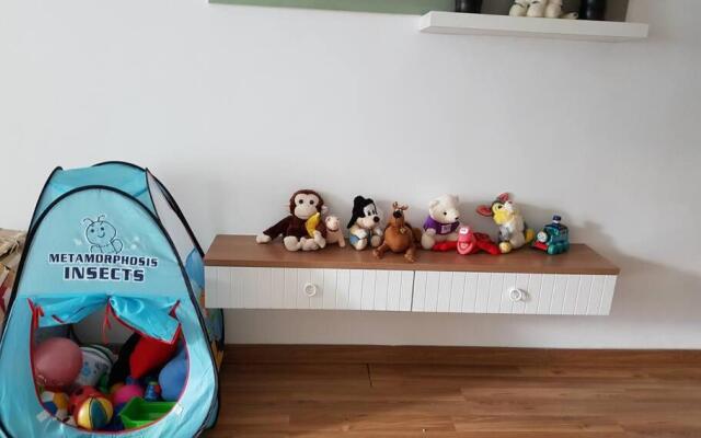 My resort with theme park B410