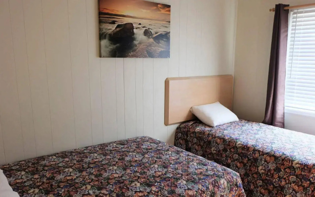 Pemberton Hotel