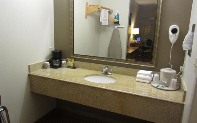 Executive Inn & Suites - Jewett