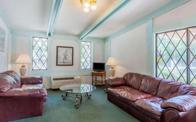 Travelodge by Wyndham Elkton University Area