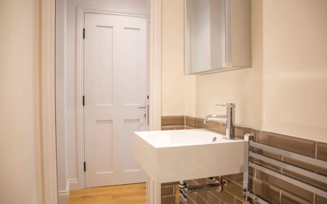 Coleherne Road Residence VIII