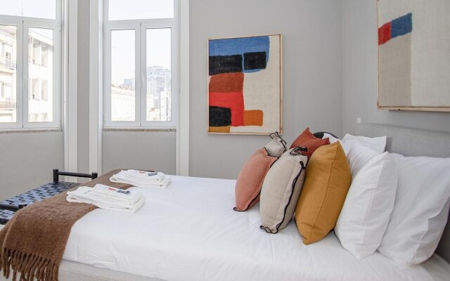 Liiiving in Porto - Art Design Apartment
