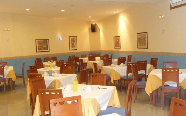 Hotel Atalaya II