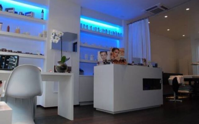 Azur Beauty & Wellness