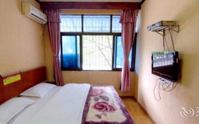 Mianyang Longfeng Guest House