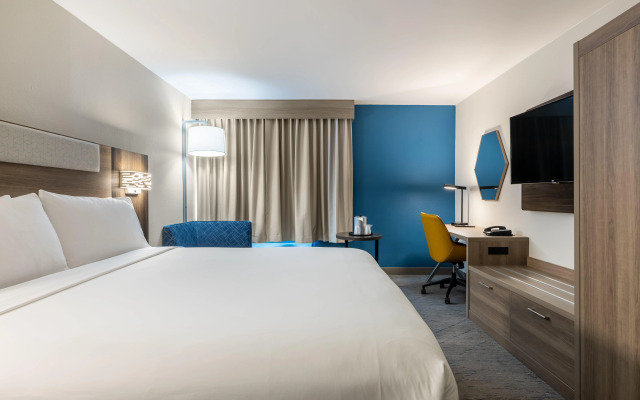 Holiday Inn Express Van Nuys by IHG