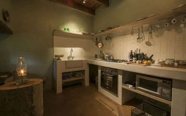 African Relish Cottages