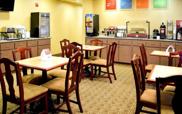Comfort Inn & Suites DeLand - near University