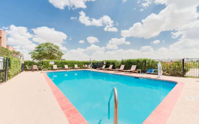 Baymont by Wyndham Midland Airport
