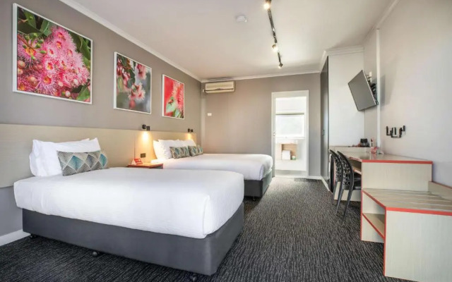 Ferntree Gully Hotel
