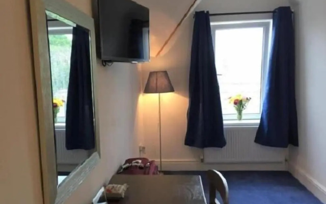 3 Luxury En-suite Bedrooms