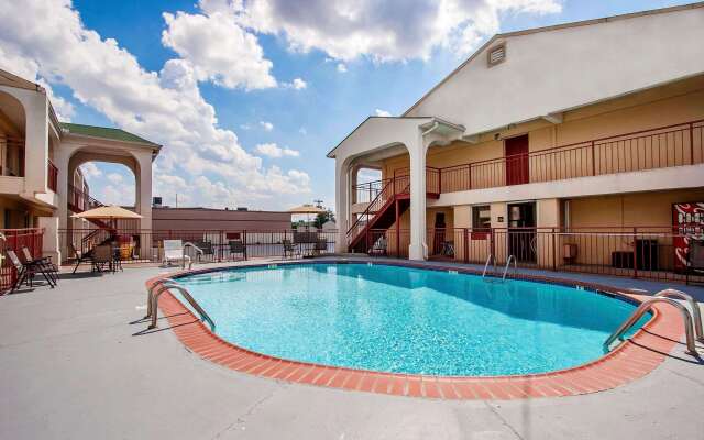 Quality Inn & Suites Covington