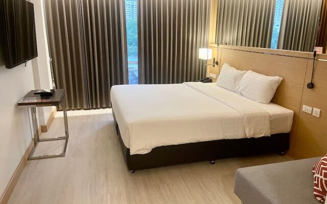 FX Hotel Nana